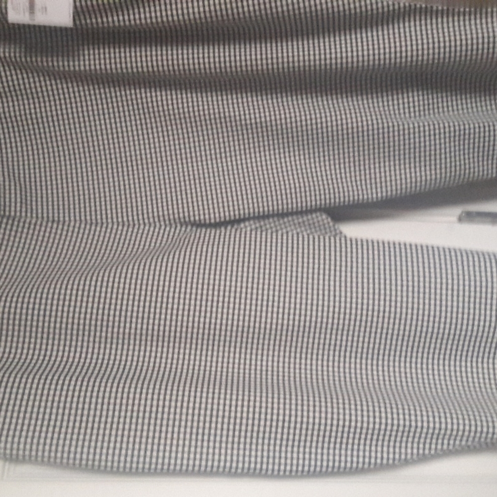 Old Navy Women's pull on pants Long Length NWT - Picture 4 of 12